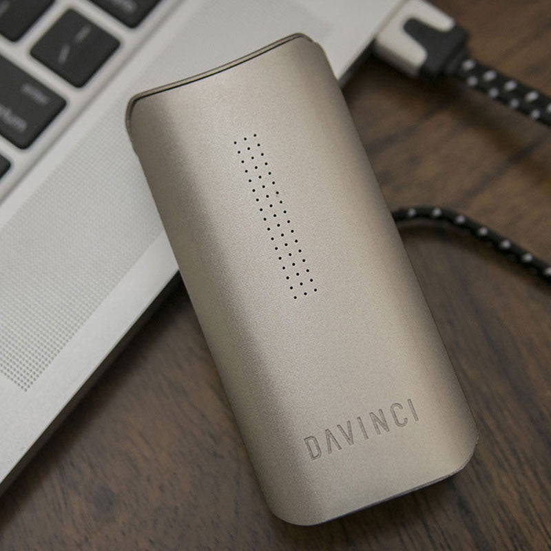 Davinci IQ Vaporizer by DaVinci